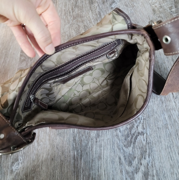 Coach | Brown Genuine Leather Purse - Picture 4 of 10